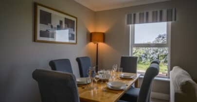 Self catering house dining area LoRes-41